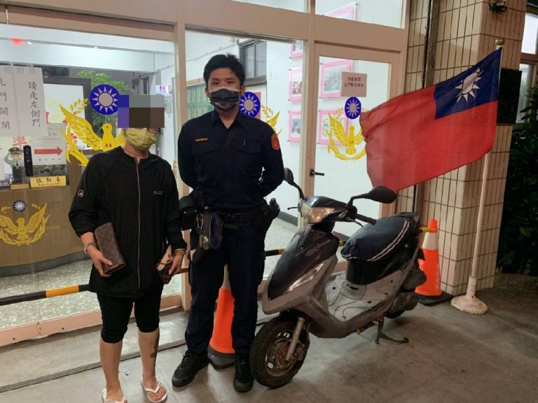 圖片說明：員警善用監視器及對附近港區地形的深度了解，在短短不到一小時內就尋得失車。（記者林艾錡翻攝）