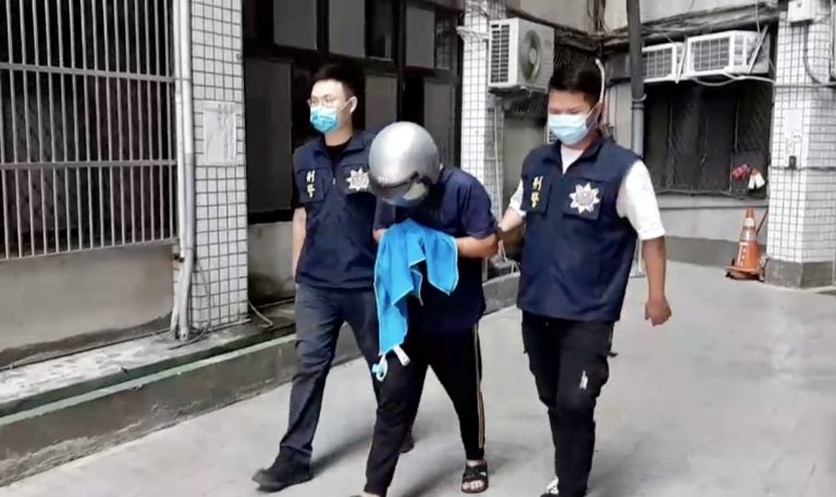 圖片說明:沈嫌坦承犯行不諱,並表示因家中經濟狀況不佳,才動歪腦筋想將五倍券翻倍使用。(記者宋紹誠翻攝)