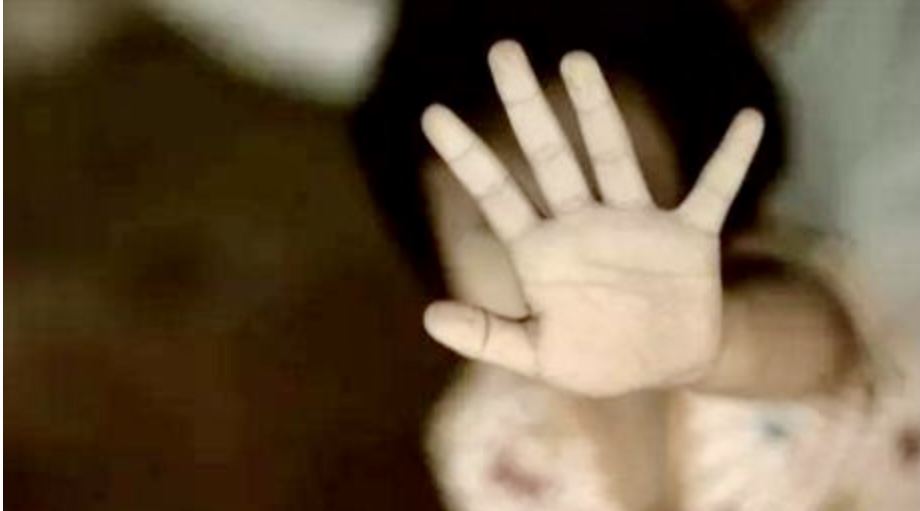 圖片說明：何志偉控訴，請問高雄地院的法官如何能夠確信一個6歲的女童知道甚麼是合意性交？（示意圖/翻攝自網路資料）