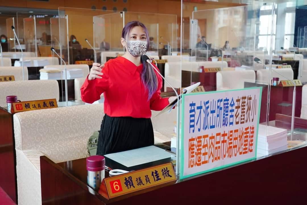 圖片說明：育才派出所使用47年，廳舍老舊不堪，辦公空間不足，建議遷至原肉品市場用地重建。（記者江雁武翻攝）