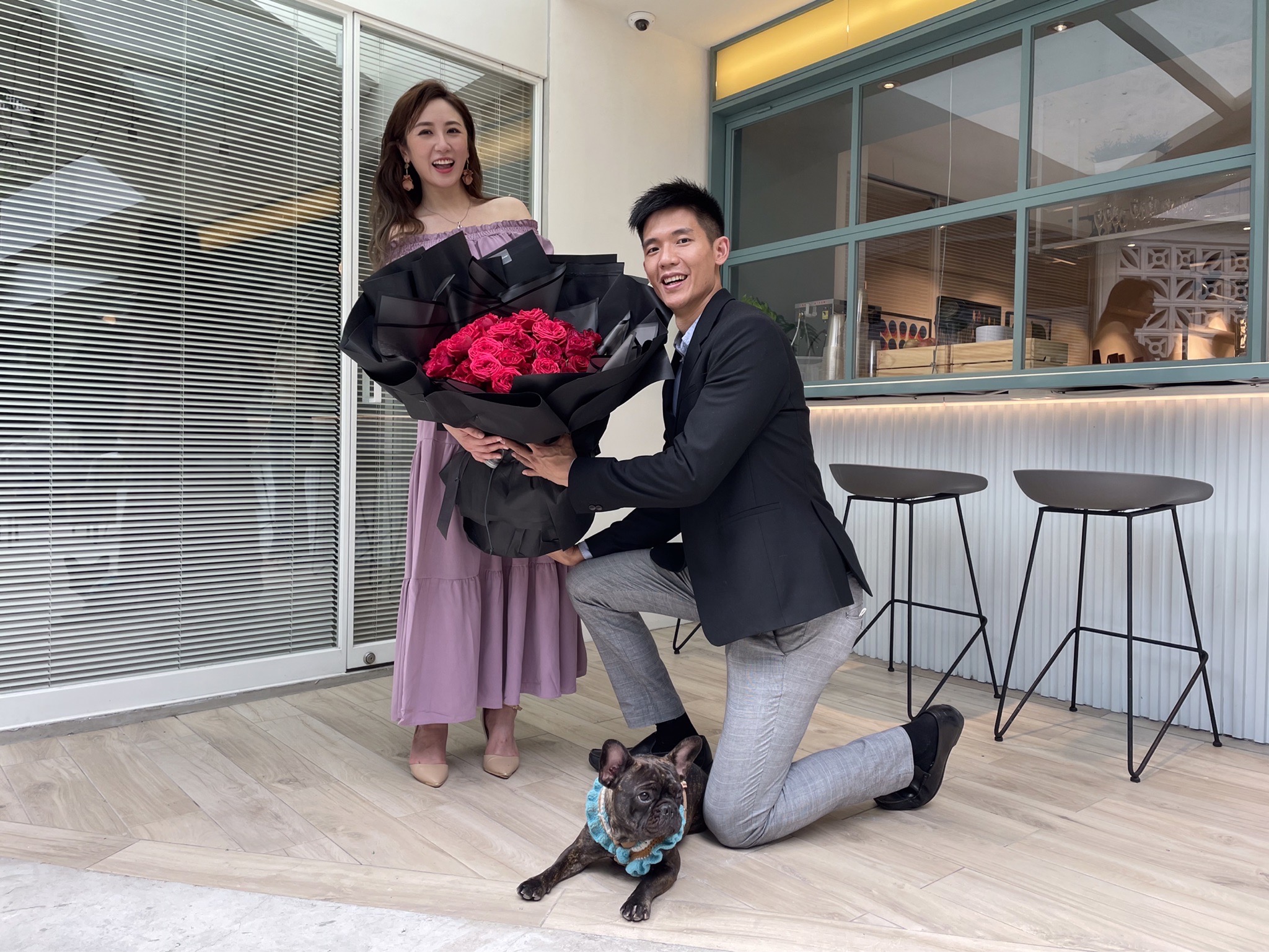 圖片說明：記者會尾聲，蔡允潔男友Fraser突然驚喜求婚。(圖/紅心字會提供)