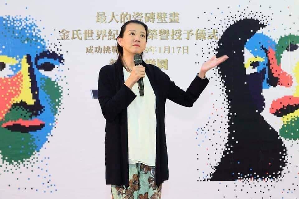 圖片說明：董事長邱于芸在確定取回經營權後，積極展開台開重建之路，填補財務黑洞。(圖/翻攝自邱于芸臉書）