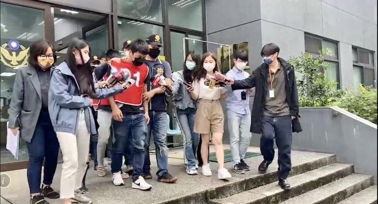 圖片說明:林口分局專案小組陸續查緝多名嫌疑人到案。(記者趙靜姸翻攝)