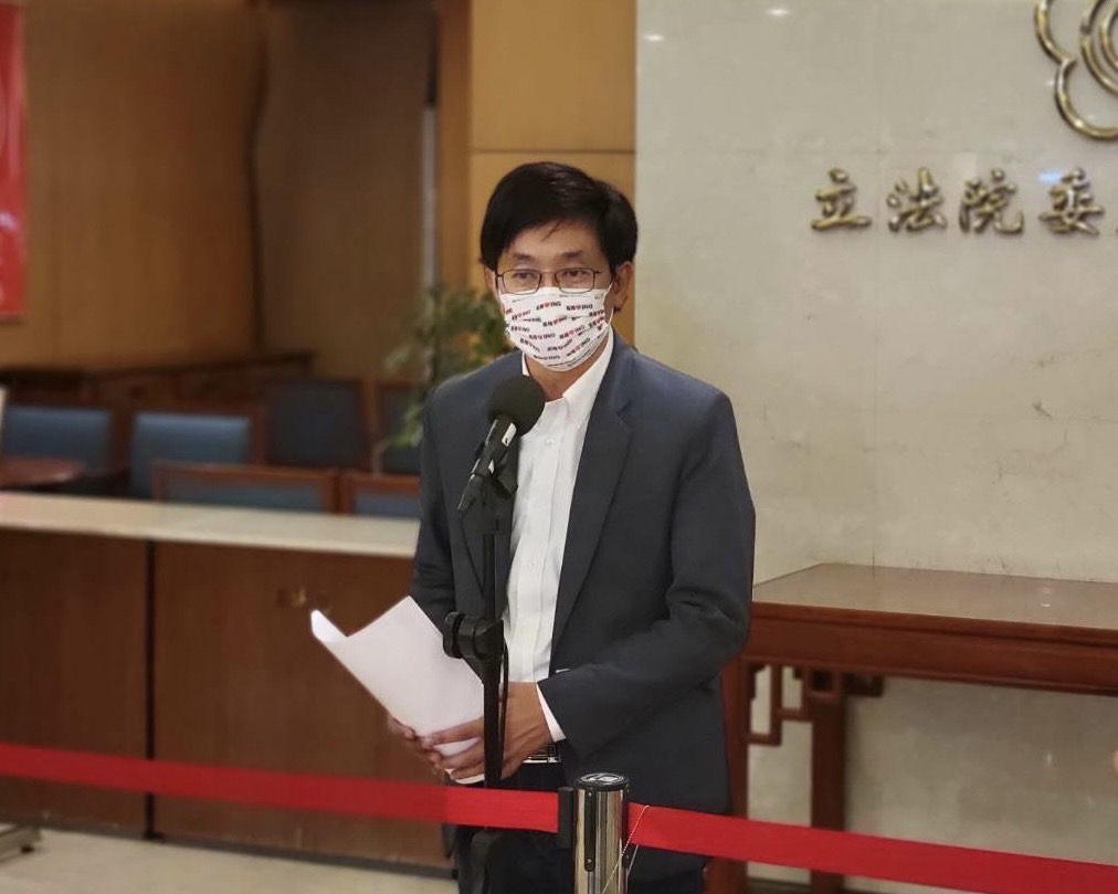 圖片說明：蔡適應回應有關前立委黃國昌對於國有土地標售的發言。（圖/蔡適應辦公室提供）
