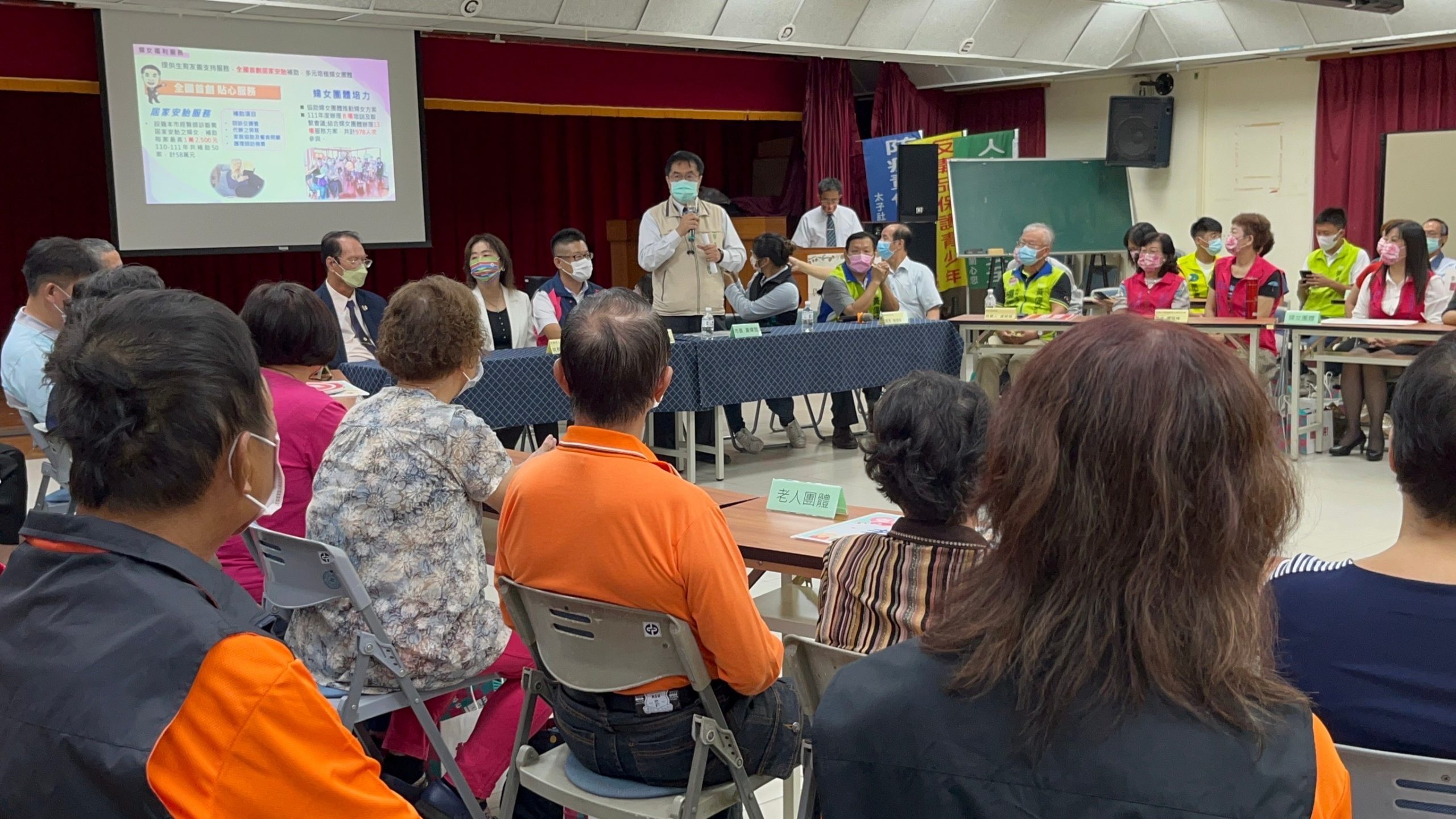圖片說明：台南巿長黃偉哲受社福團體邀請出席聯誼茶敘。（圖/台南巿政府提供）