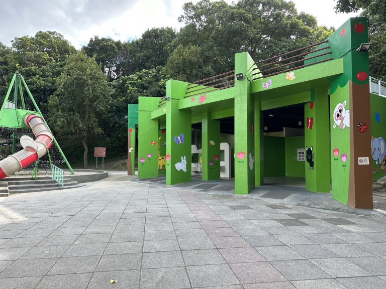 圖片說明:中和錦和公園有偷窺狼出沒。(記者徐煜勝翻攝)