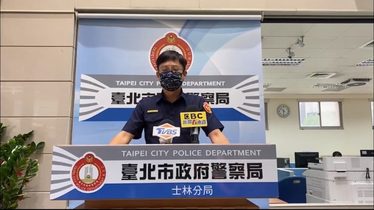 圖片說明：文林派出所所長吳柏緯說明畫面。(記者林艷林翻攝)
