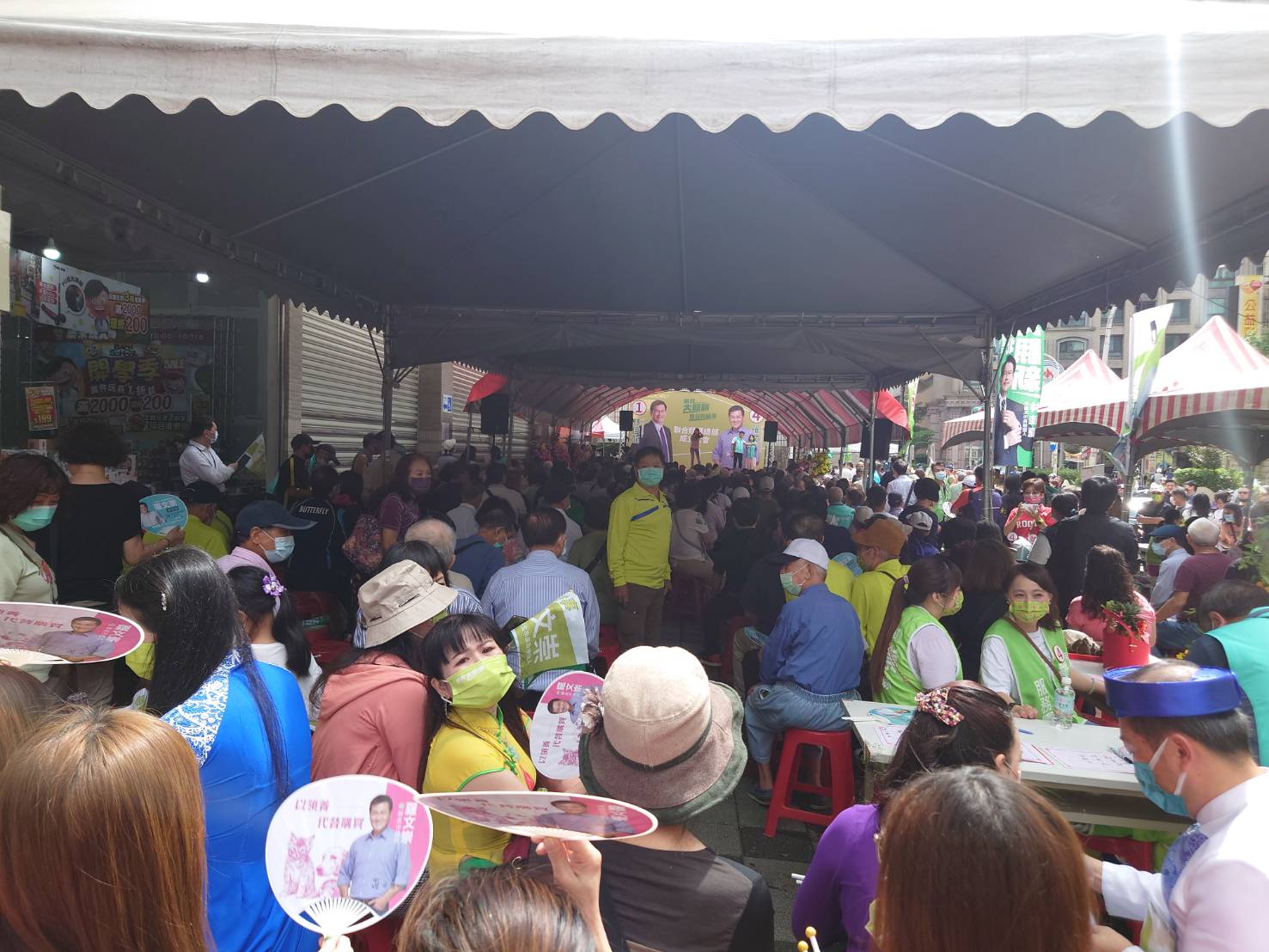 圖片說明:羅文崇市議員基層實力雄厚,聯合競選總部成立大會出席貴賓近悅遠來。(記者宋紹誠攝)