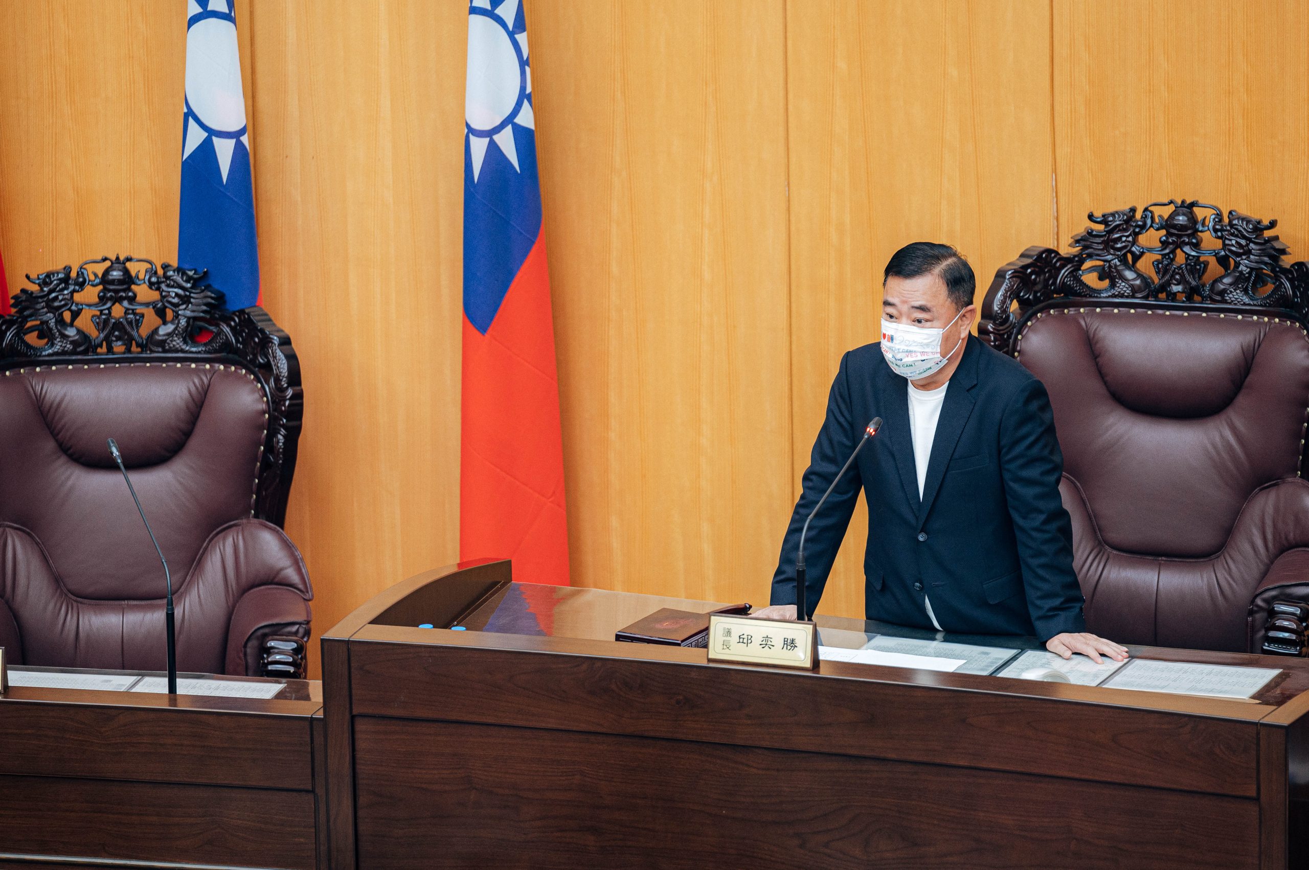 議長邱奕勝主持「桃園巿議會第3屆第1次臨時會」。(記者包克明翻攝)