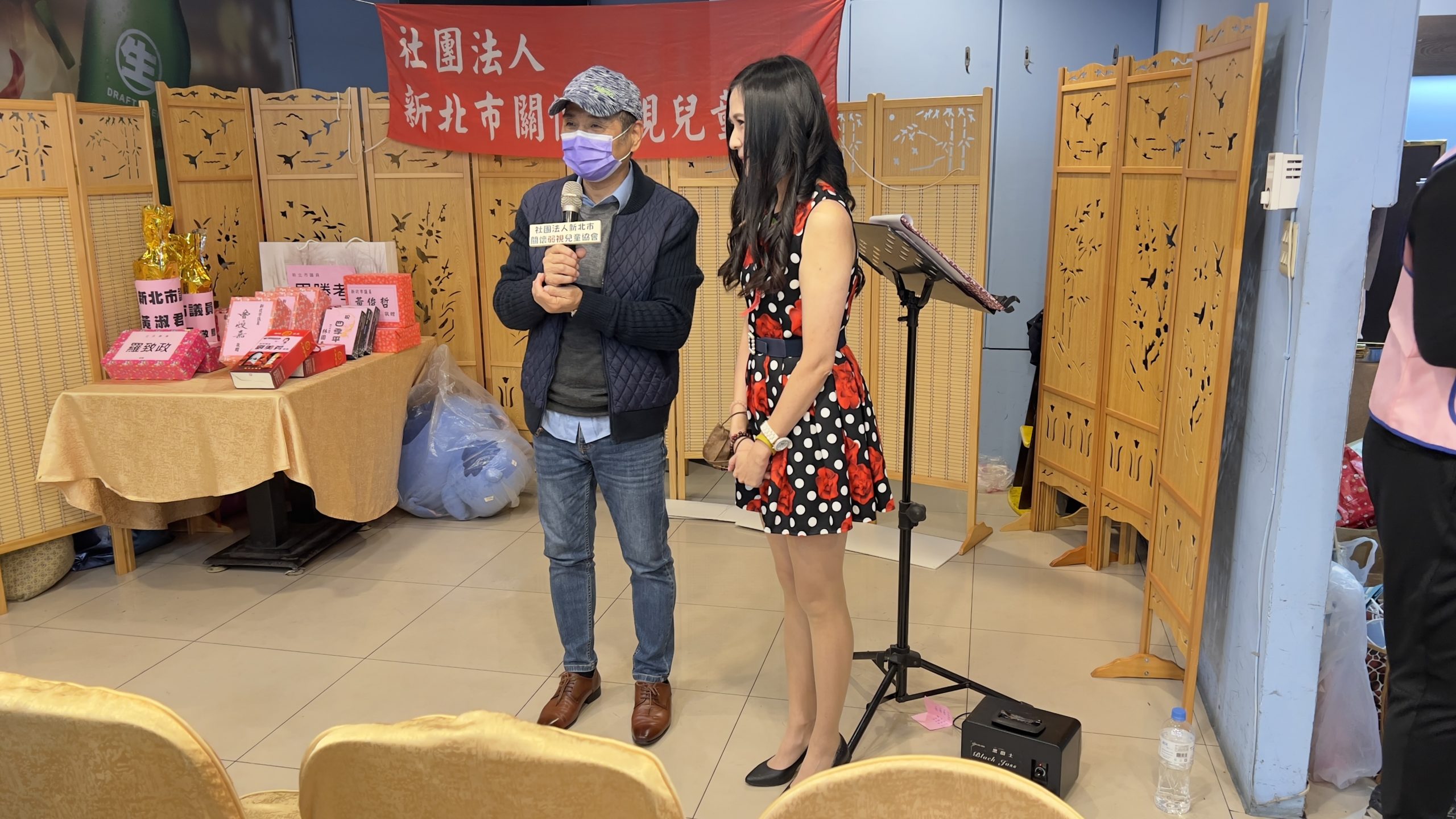 在「玫瑰瞳鈴眼」中飾演「李組長」的演員李鳳新做為特別嘉賓出席。（記者楊國域攝）