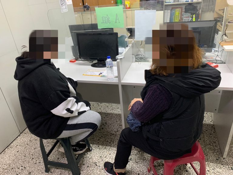 臺中市政府警察局第五分局北屯派出所日前協助尋獲失蹤少女,員警熱心助人再添一樁。(圖/記者謝榮浤翻攝)