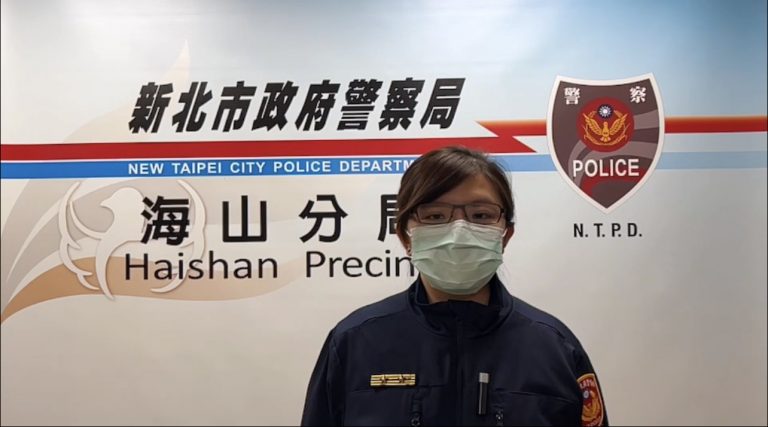 海山分局新海所所長詹螢珊說明。（記者戴昱弘翻攝）