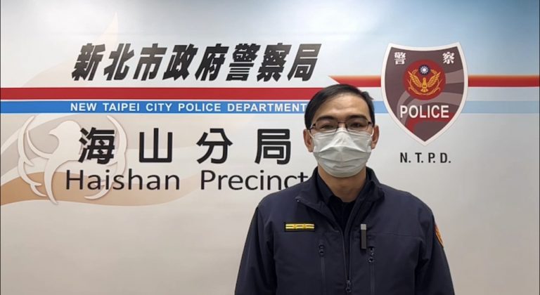 海山分局文聖所所長利建德說明。（記者戴昱弘翻攝）