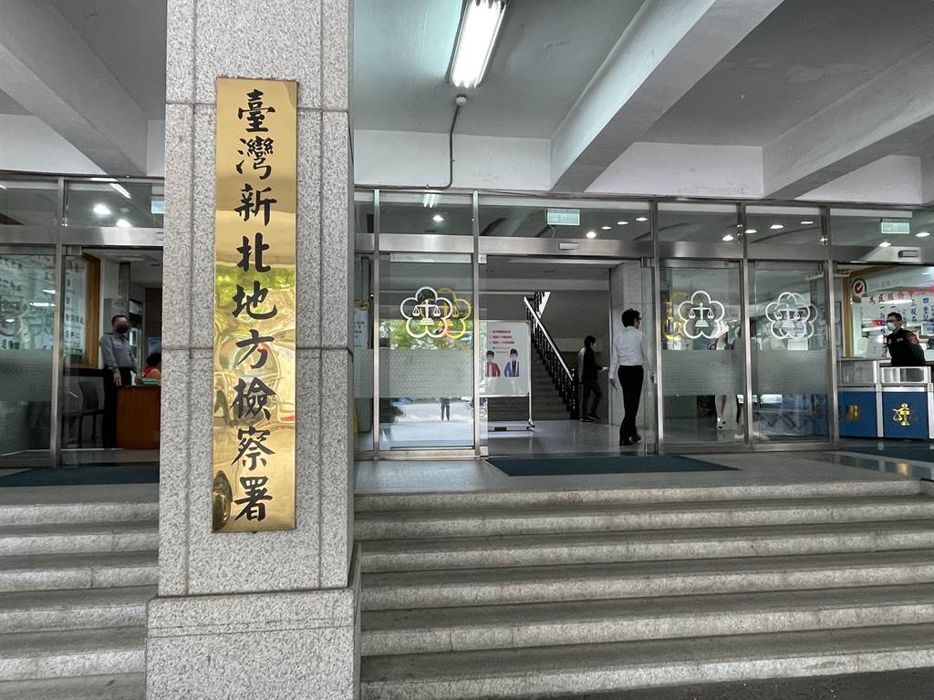 南港分局王姓員警經新北地檢檢察官偵訊後，認其販賣二級毒品罪嫌重大，向法院聲押獲准。（記者戴昱弘翻攝）