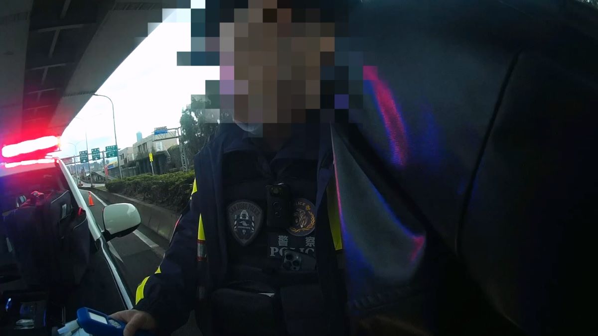 現場酒精檢測超標。( 記者宋紹誠翻攝 )