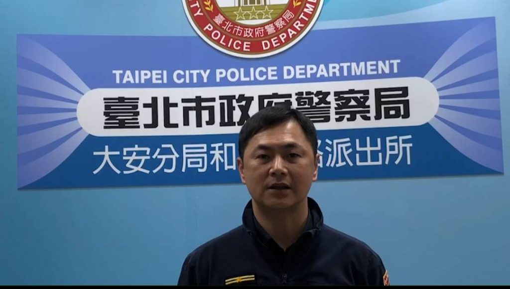 大安分局和平東路派出所副所長陳春玄說明。(記者林金聖翻攝)