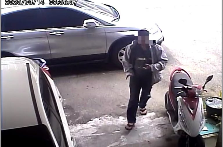 航警局及時攔阻兒子出境。（記者徐煜勝翻攝）