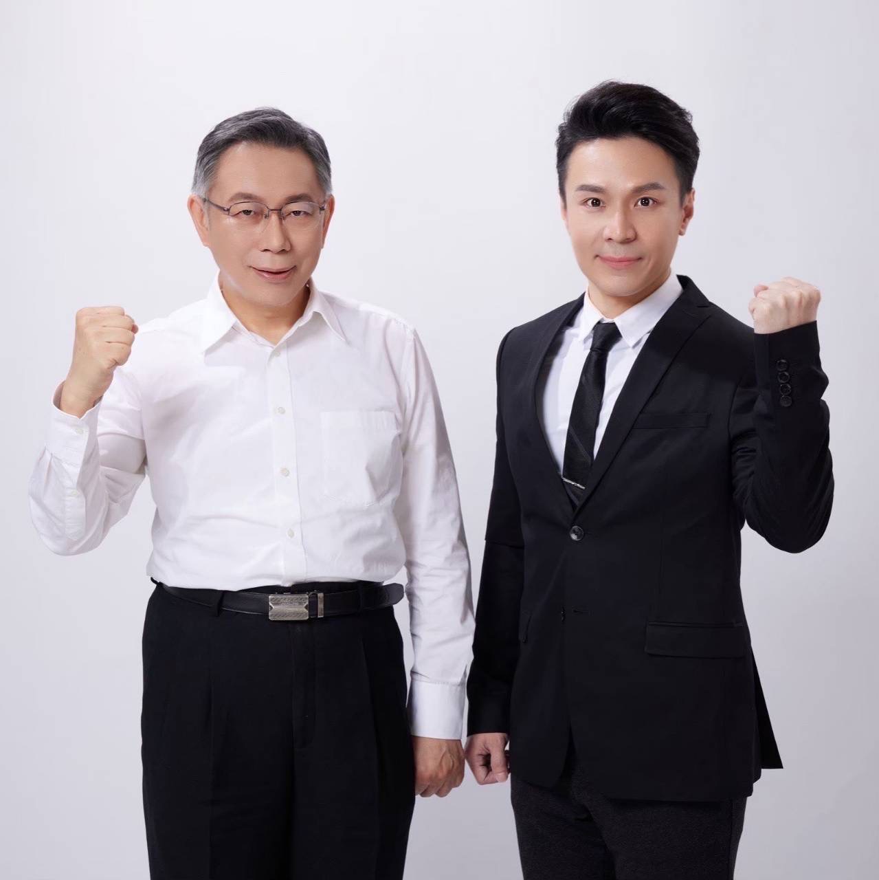 「阿北」柯文哲(左)將六都之一的桃園市黨部主委一職委任黃成峻(右),顯見其寄望之深。(圖/黃成峻提供)