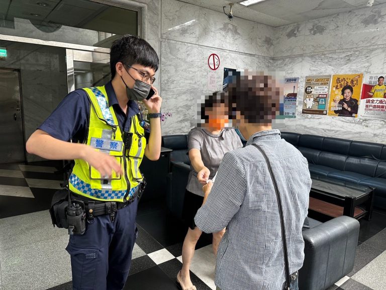 順利與陳婦大兒子連繫上,並確認其未要求陳婦匯款。(圖/記者謝榮浤翻攝)