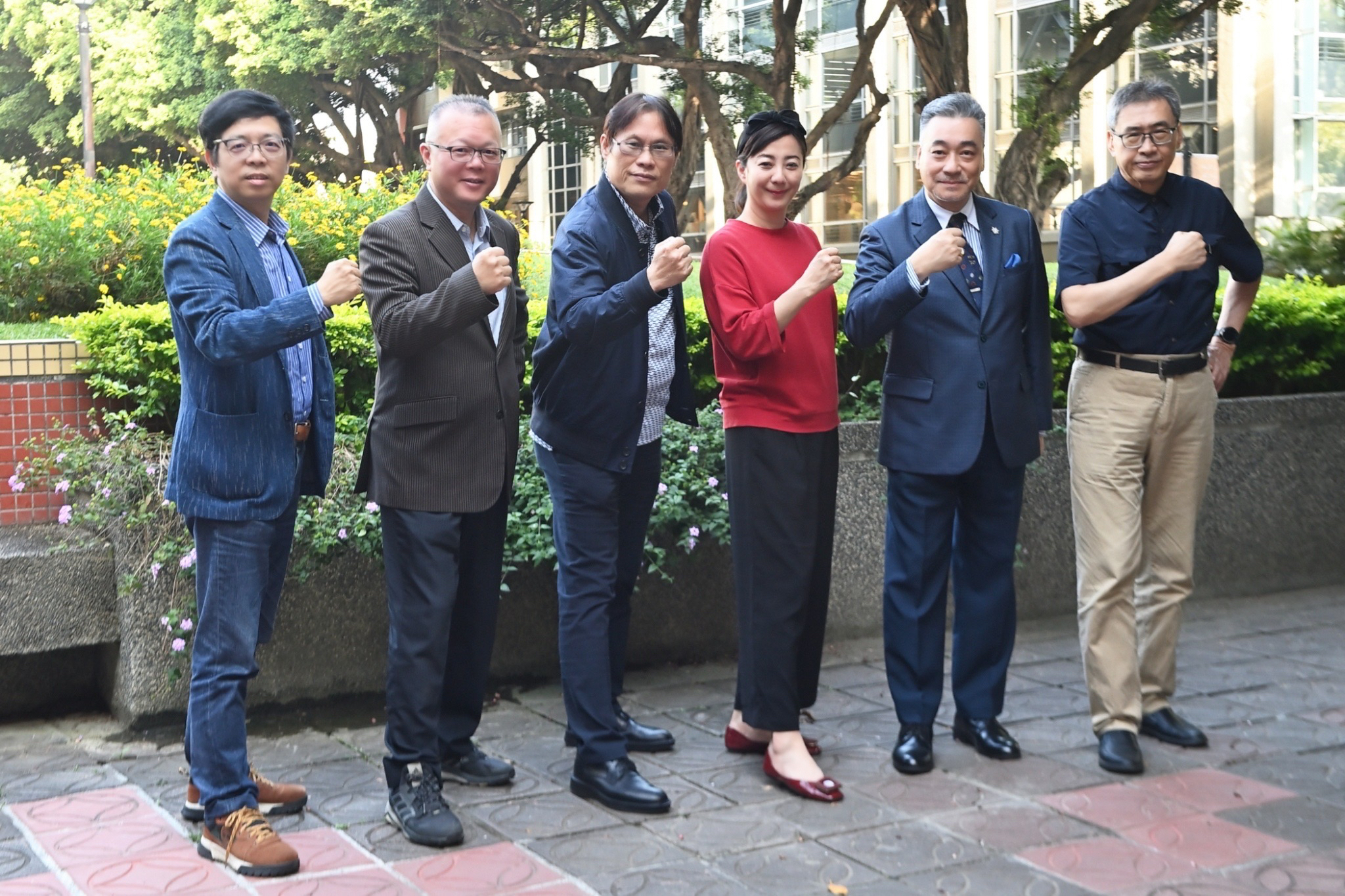大台中地區新聞從業人員及學術界聯合交流。（記者楊國域翻攝）