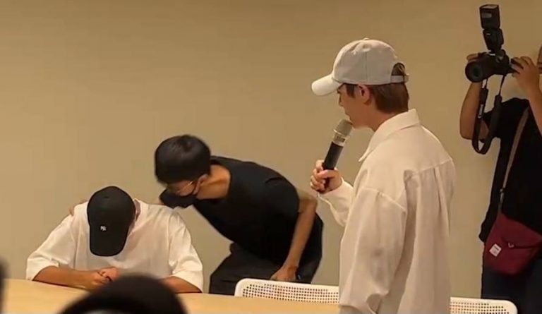 炎亞綸現身會場鞠躬向耀樂表達歉意。（記者林金聖翻攝）