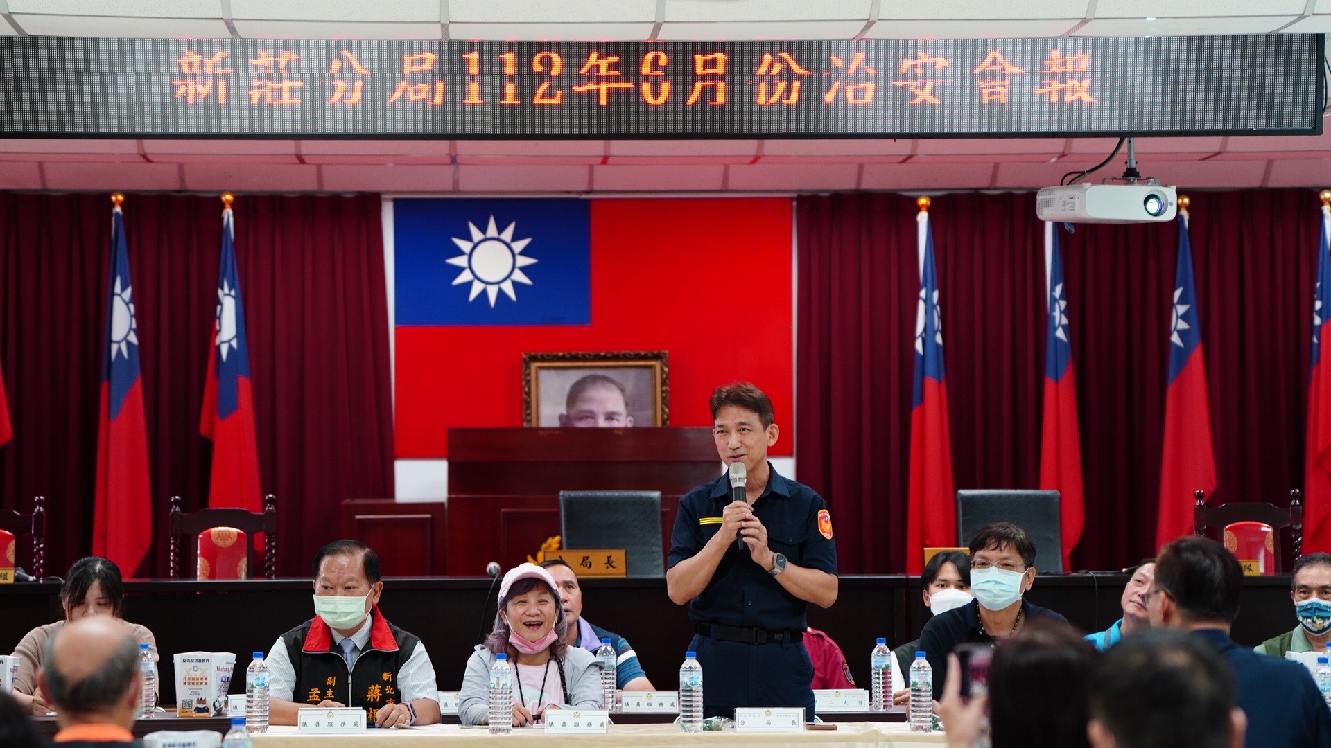 新莊警分局召開6月份治安會報。(記者徐煜勝翻攝)
