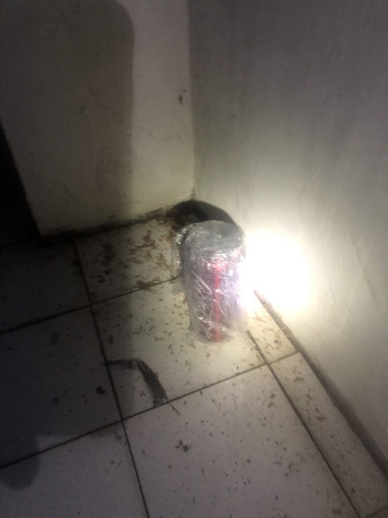 陳志明住處發現疑似土製爆裂物。(記者林金聖翻攝)