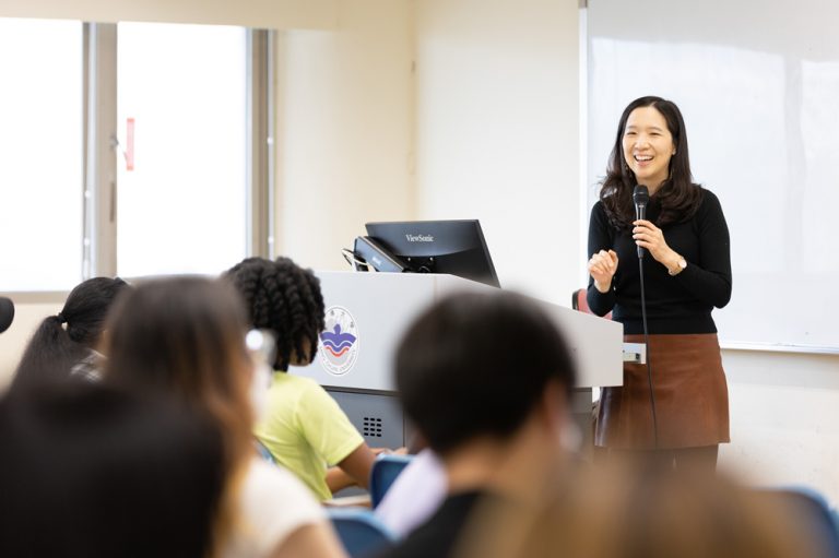 銘傳大學教師擁有豐沛的教研能量，積極投入創新教學 。 (圖／銘傳大學提供)