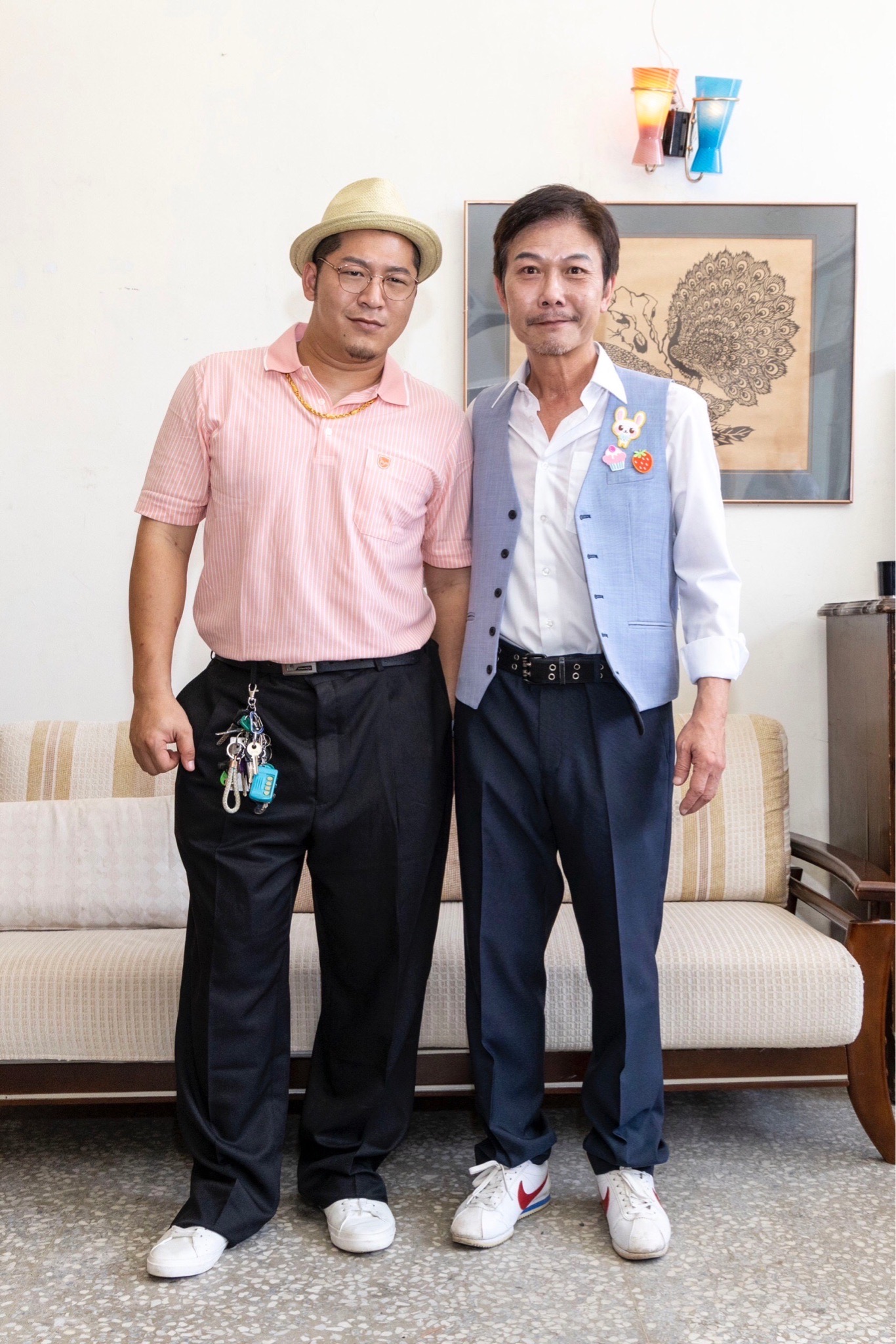 錢小豪,從影44年來,首度接拍MV,為草爺全新單曲《按部就班》,獻出演藝生涯的第一次。(照片/紅心字會提供)