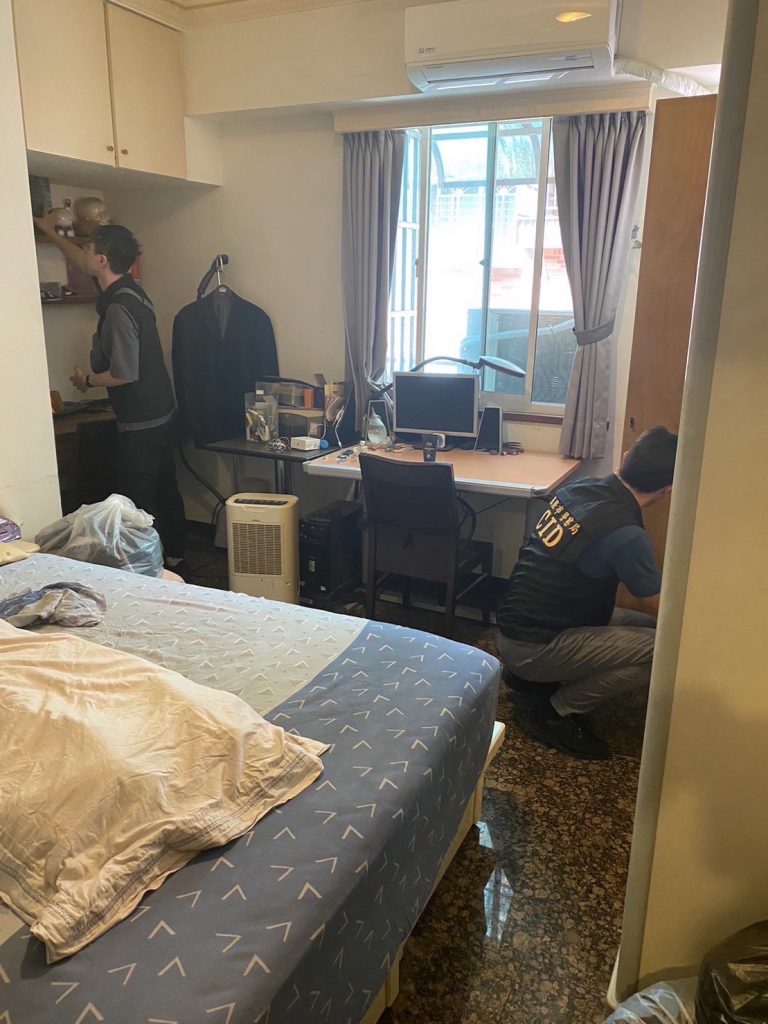 搜索陳嫌住處及交通工具。(記者宋紹誠翻攝)