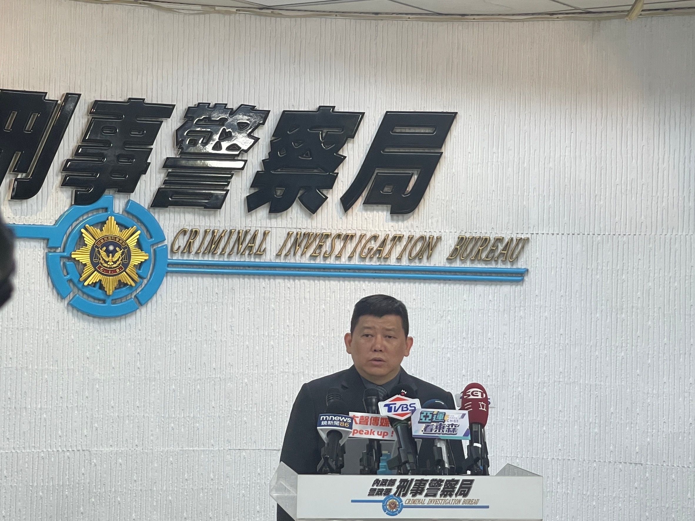 刑事局偵七大隊第一隊隊長李嘉峻說明。(記者徐煜勝翻攝)