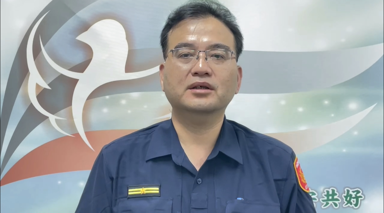 桃園警分局景福所副所長黃嘉得說明。（記者徐煜勝翻攝）