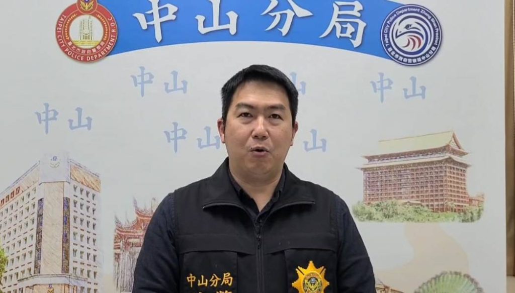 中山分局偵查隊長陳人嘉說明。(記者林金聖翻攝)