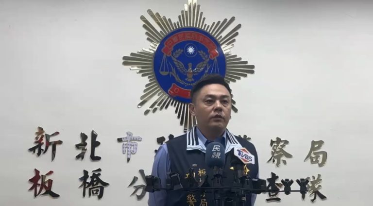 板橋警分局偵查隊長陳盈元說明。(記者徐煜勝翻攝)