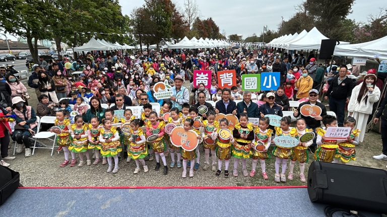 崙背有機果香嘉年華暨健行大步走吸引上千鄉民參與。（記者林金聖翻攝）
