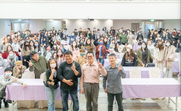 中華民俗文化學會主辦的「道教青年影響力論壇」邀請3位民俗學者到場分享經驗。(圖/主辦單位提供)