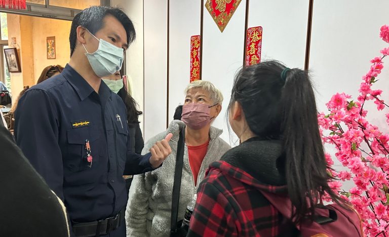 瑞芳警方助馬籍女子找回母親。（記者徐煜勝翻攝）