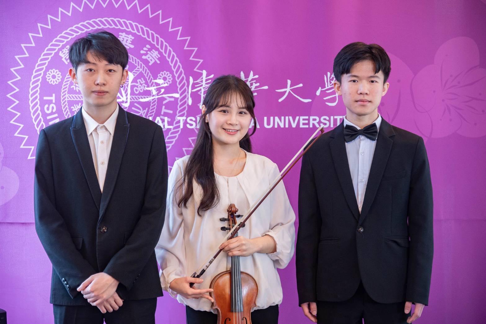 春之清華藝術節音樂會表演的音樂系同學,左起郭浩彬、黃寶萱、湯竣宇。(圖/記者黃溎芬翻攝)
