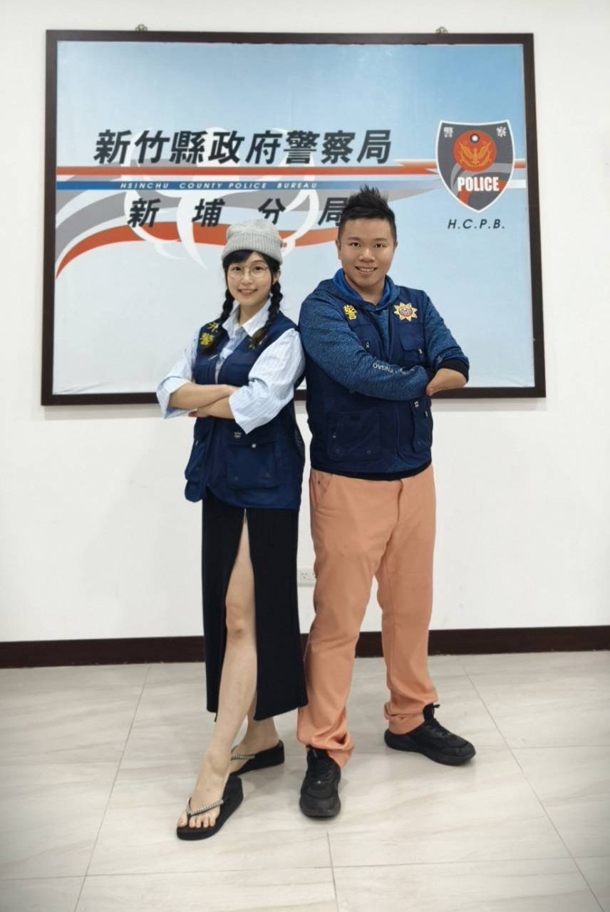 網紅QQ姐姐攜手虎克船長聯手反詐宣導。(圖/記者林照東翻攝)