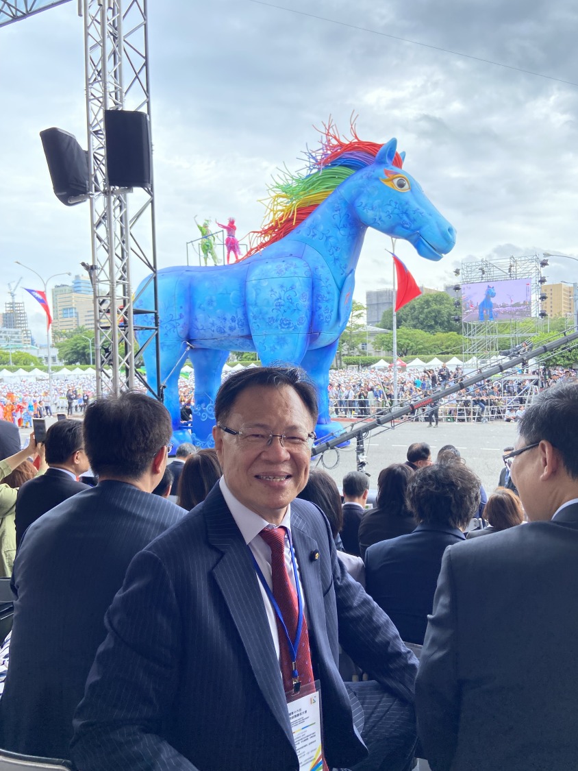 張啓楷表示,他絕對贊同賴清德今天演說中點出,「兩岸要以對話取代對抗,交流取代圍堵」。(圖/張啓楷國會辦公室提供)