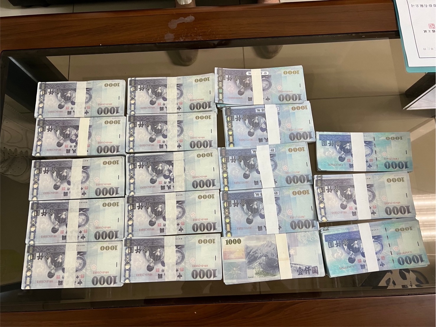 周女（63歲）遭詐騙達新台幣500多萬元。（記者黃荷琇 翻攝）