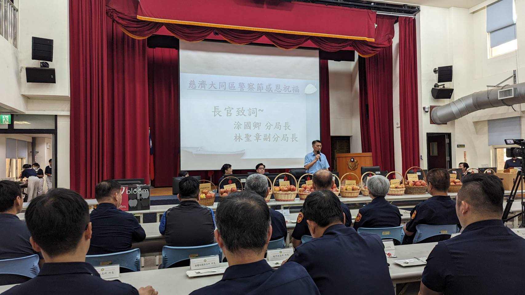 大同分局長涂國卿致詞,感恩慈濟志工在百忙之中前往慰問。(記者黃荷琇 翻攝)