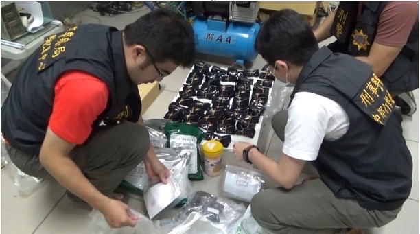 刑事局中打查獲太陽聯盟宜陽會位於台中海線之毒品分裝廠。(記者徐煜勝翻攝)