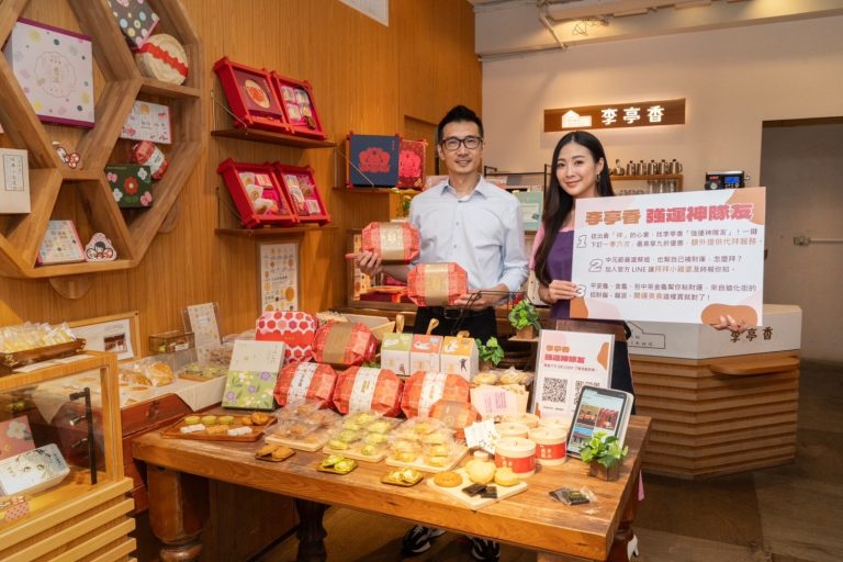 「強運神隊友」幫客人包辦一季的精緻供品，還額外提供代拜服務，能幫客戶省去許多時間 。（圖/業者提供)