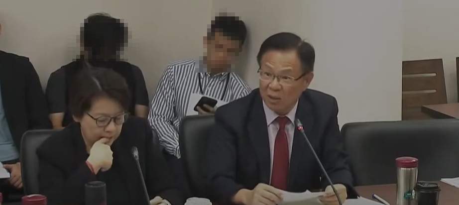 張啓楷說,太多民眾質疑,台電向太陽能光電業者買電買太貴、買出一堆弊案,買出台南88槍,甚至傳出昨天11槍命案可能和光電案有關。(圖/張啓楷國會辦公室)