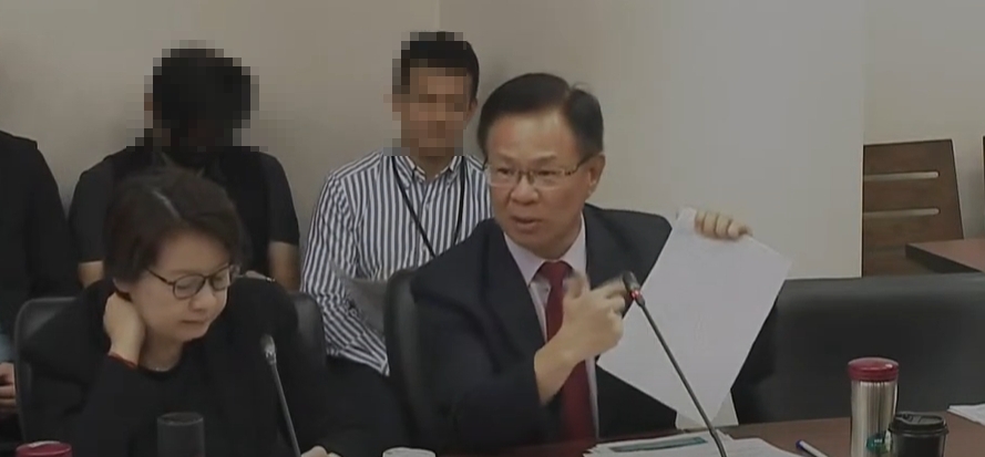 民眾黨版提案人張啓楷表示,歡迎民進黨終於聽到民眾的聲音、「起義來歸」。(圖/張啓楷國會辦公室)