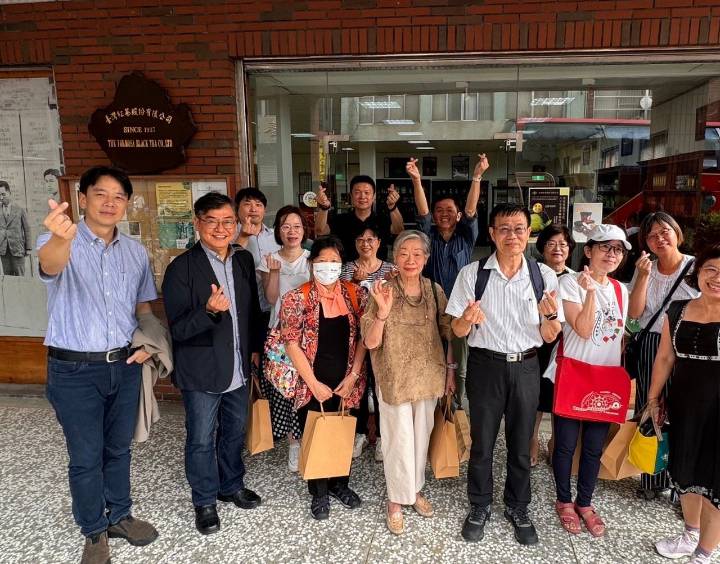 新竹縣社造推動移師關西台紅茶葉文化館辦理。（圖/記者黃溎芬翻攝）