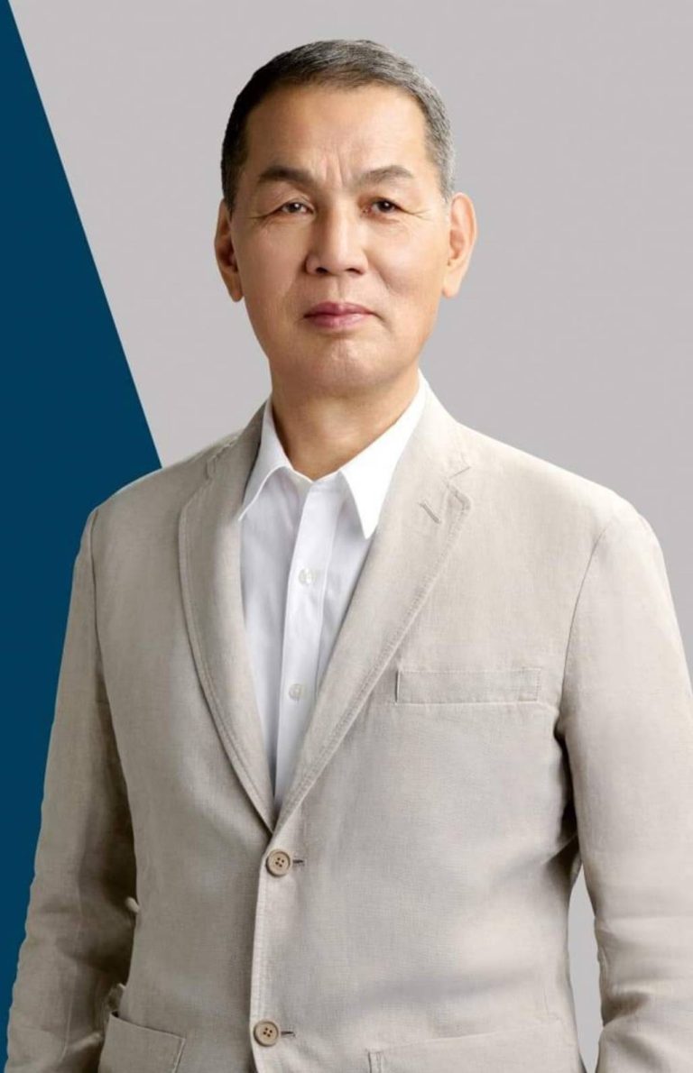 鄭成光出面澄清詐領出席費一案他並未被起訴且已結案。