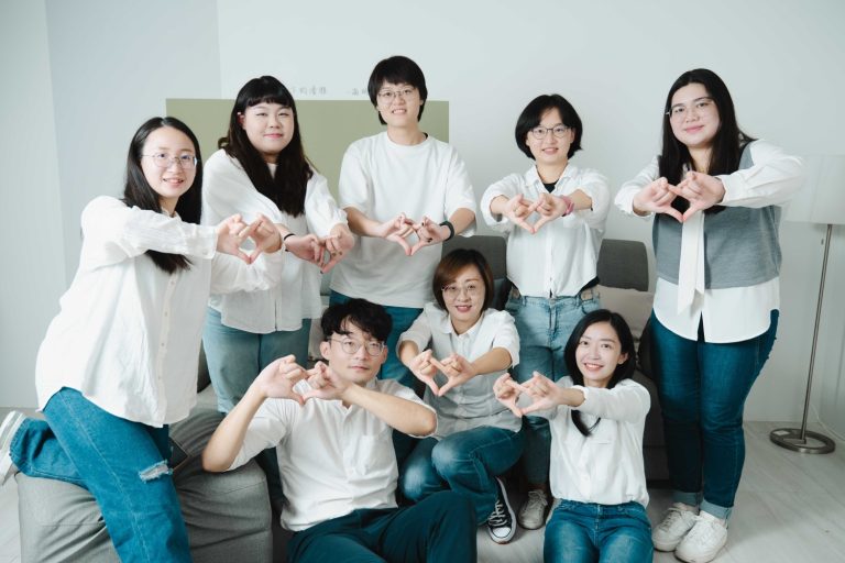 「希望成為照顧者的靠山，共同經歷每個挑戰」的八福銀髮服務股份有限公司。(圖/ 八福銀髮提供)