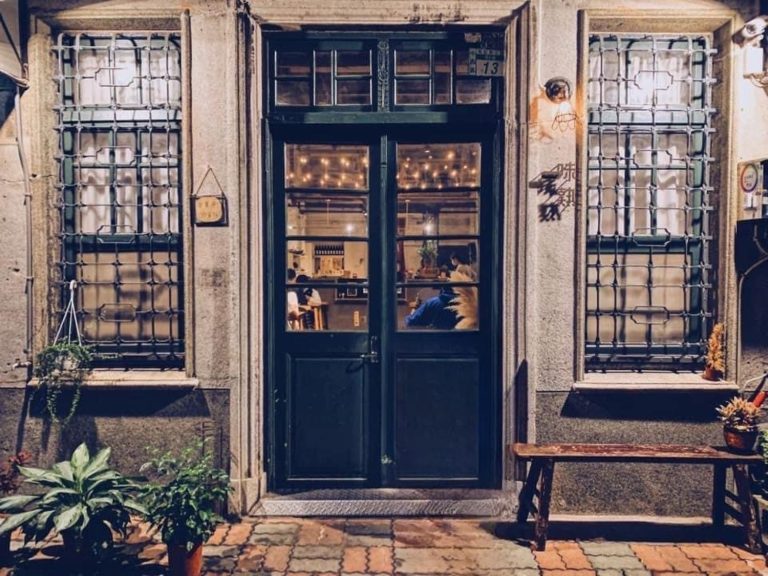 透過舒適的裝潢，讓顧客在繁忙的日常生活壓力下，能夠在這裡找到如同回家吃飯的感覺，或是一個可以和朋友聊天聚餐的好地方。(圖/業者提供)